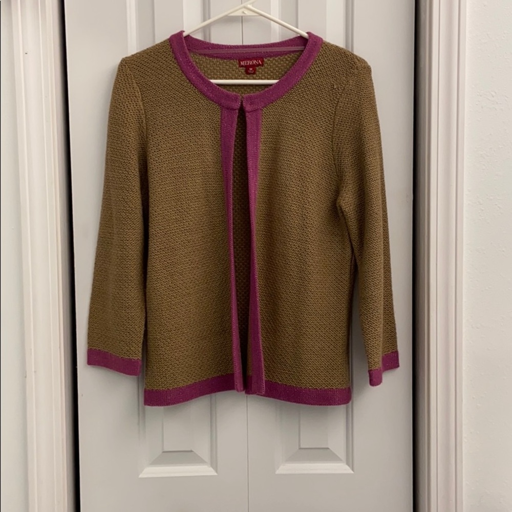 Quarter sleeve cardigan